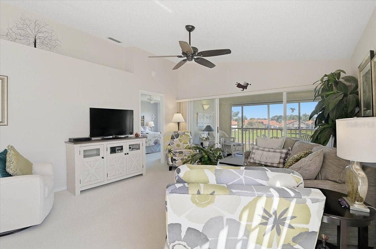 4214 CADDIE DRIVE E, #204, Bradenton, FL 34203 4214 CADDIE DRIVE E, #204, Bradenton, FL 34203