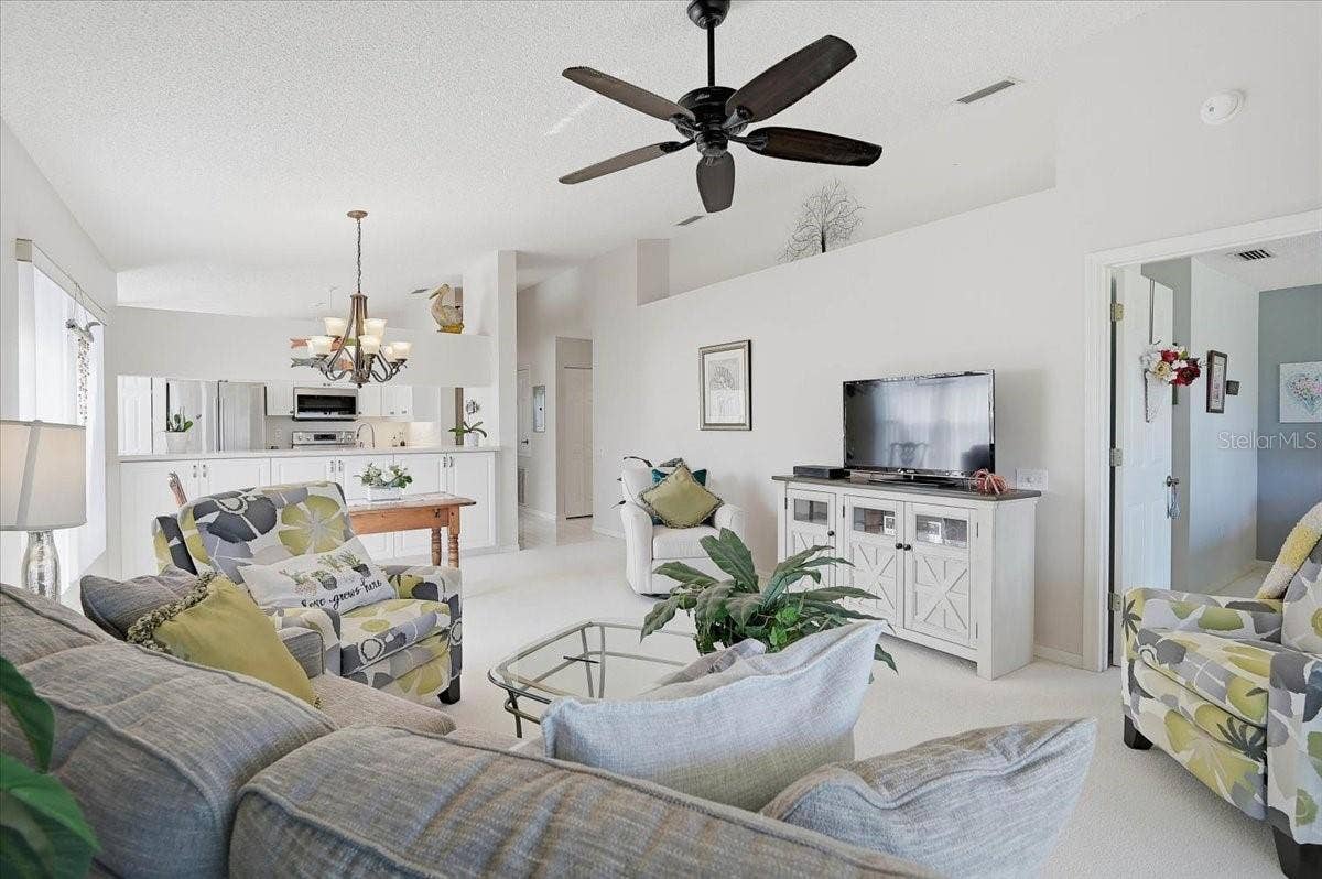 4214 CADDIE DRIVE E, #204, Bradenton, FL 34203 4214 CADDIE DRIVE E, #204, Bradenton, FL 34203