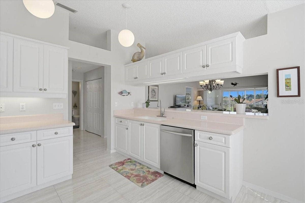 4214 CADDIE DRIVE E, #204, Bradenton, FL 34203 4214 CADDIE DRIVE E, #204, Bradenton, FL 34203