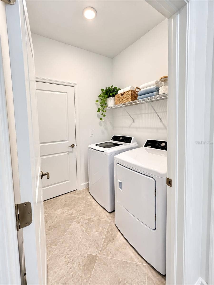 15406 SUNNY DAY DRIVE, Bradenton, FL 34211 Laundry