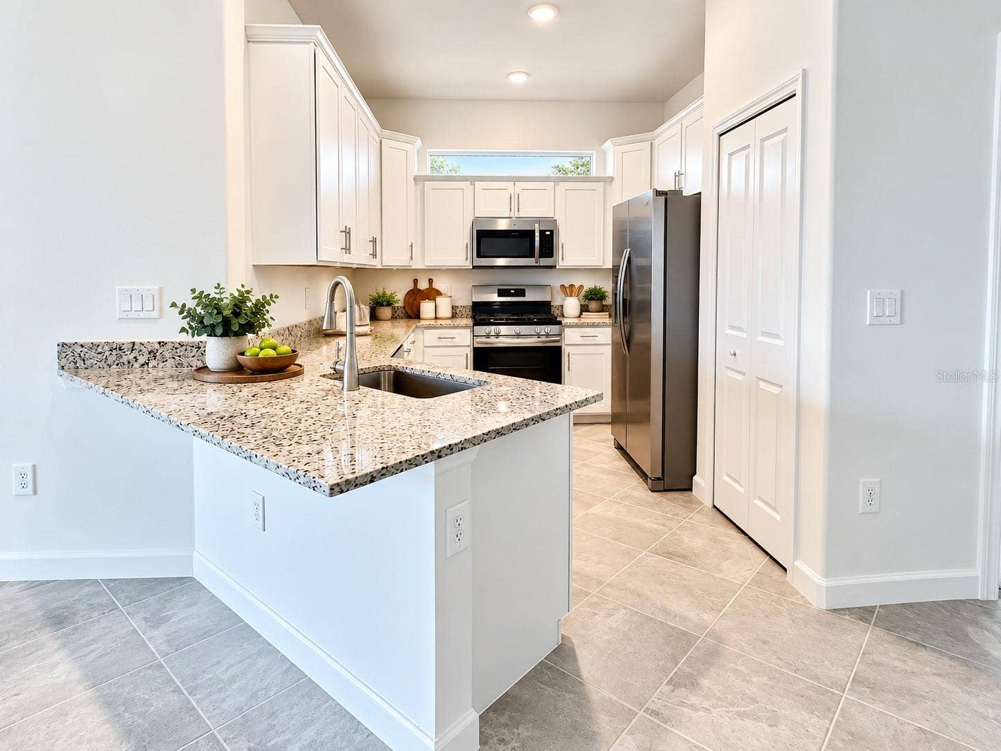 15406 SUNNY DAY DRIVE, Bradenton, FL 34211 Kitchen