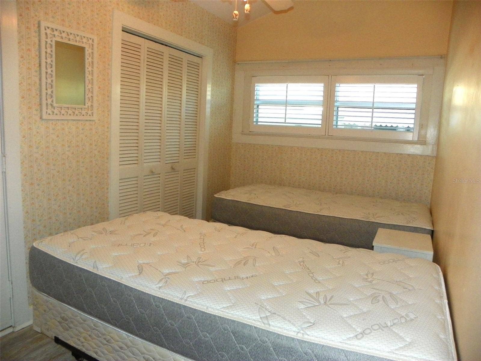 8 PLAZA STREET E, Bradenton, FL 34208 Bedroom 1