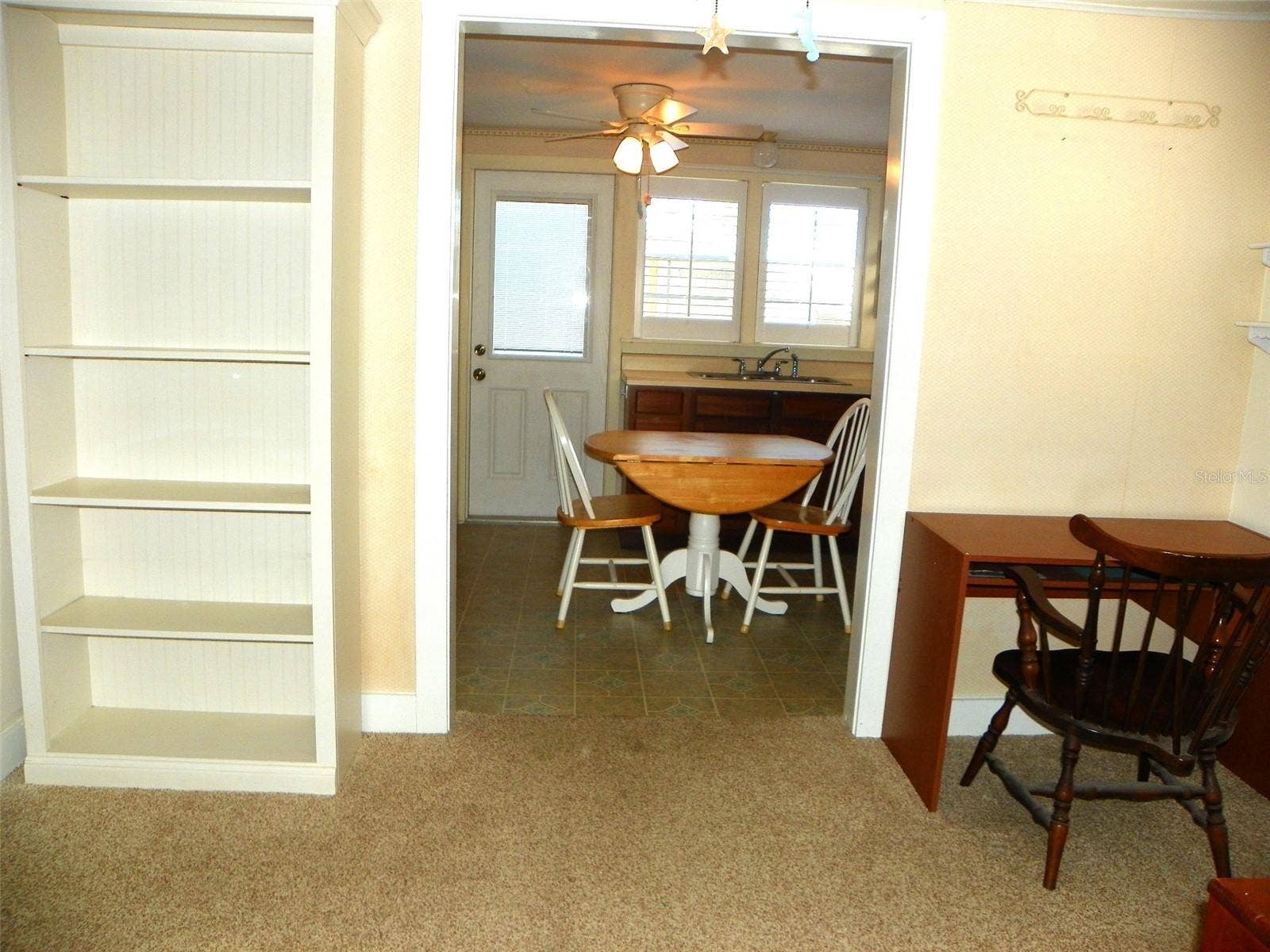 8 PLAZA STREET E, Bradenton, FL 34208 Dining Room