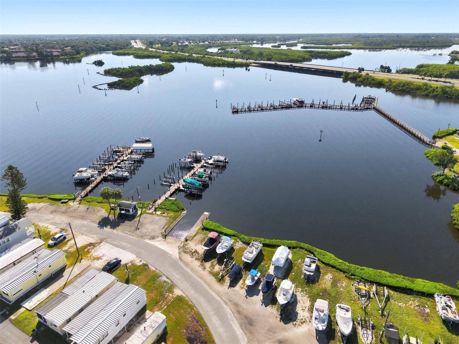 8 PLAZA STREET E, Bradenton, FL 34208 Boat Docks.