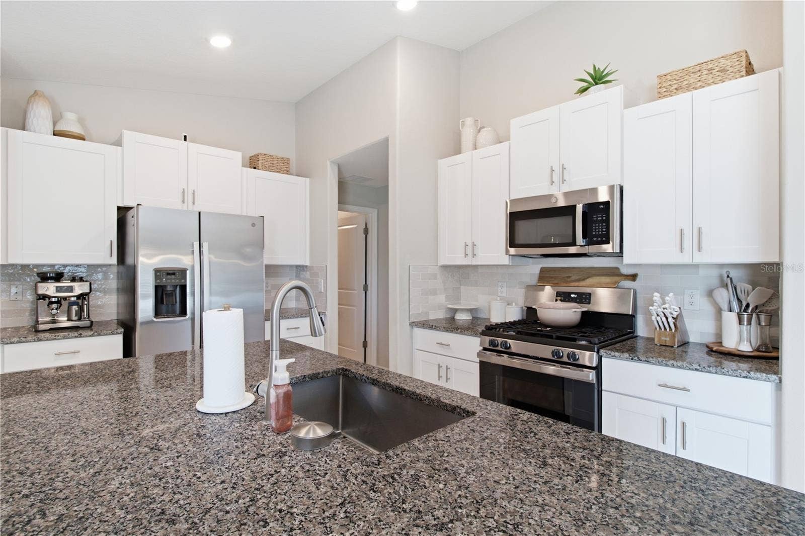 10331 BLUE PLUME COURT, Riverview, FL 33578 10331 BLUE PLUME COURT, Riverview, FL 33578