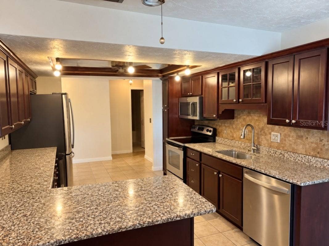 4686 GLEBE FARM ROAD, Sarasota, FL 34235 4686 GLEBE FARM ROAD, Sarasota, FL 34235