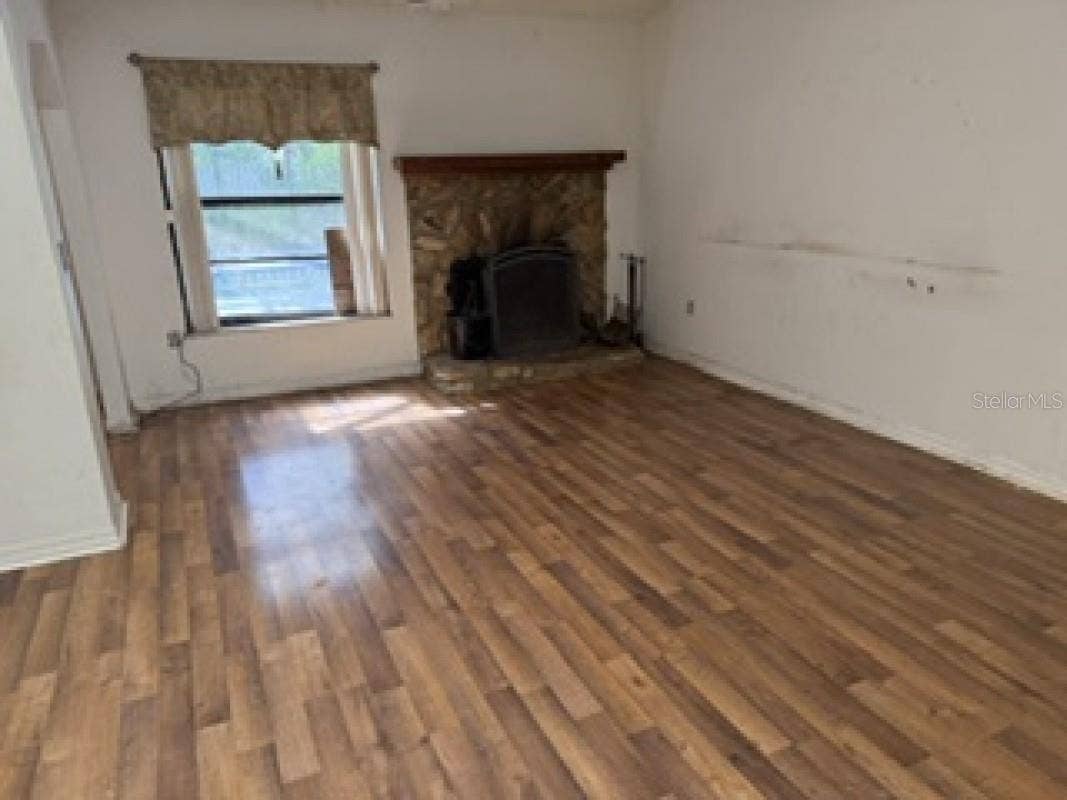 4686 GLEBE FARM ROAD, Sarasota, FL 34235 4686 GLEBE FARM ROAD, Sarasota, FL 34235