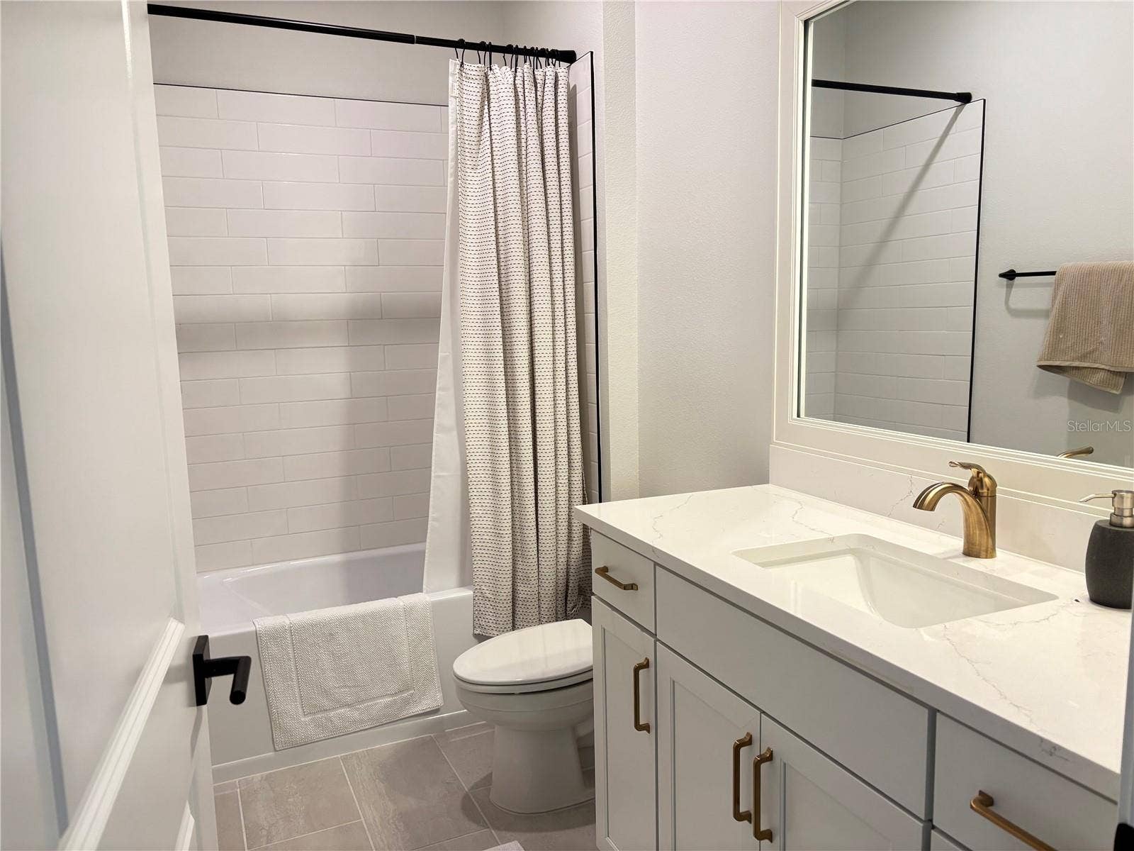 1627 SPRINGWELL LANE, Sarasota, FL 34240