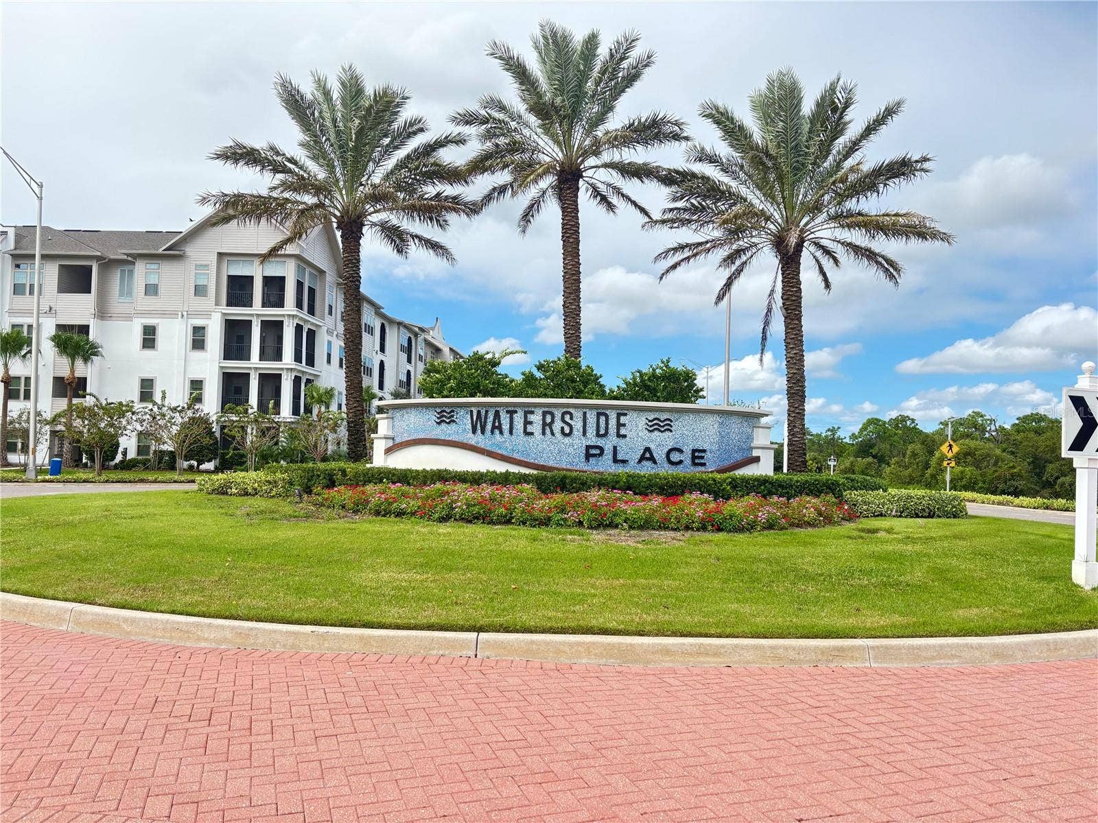 1627 SPRINGWELL LANE, Sarasota, FL 34240