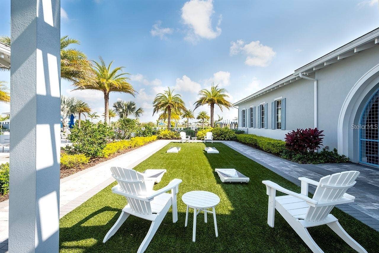 8110 REDONDA LOOP, Bradenton, FL 34202