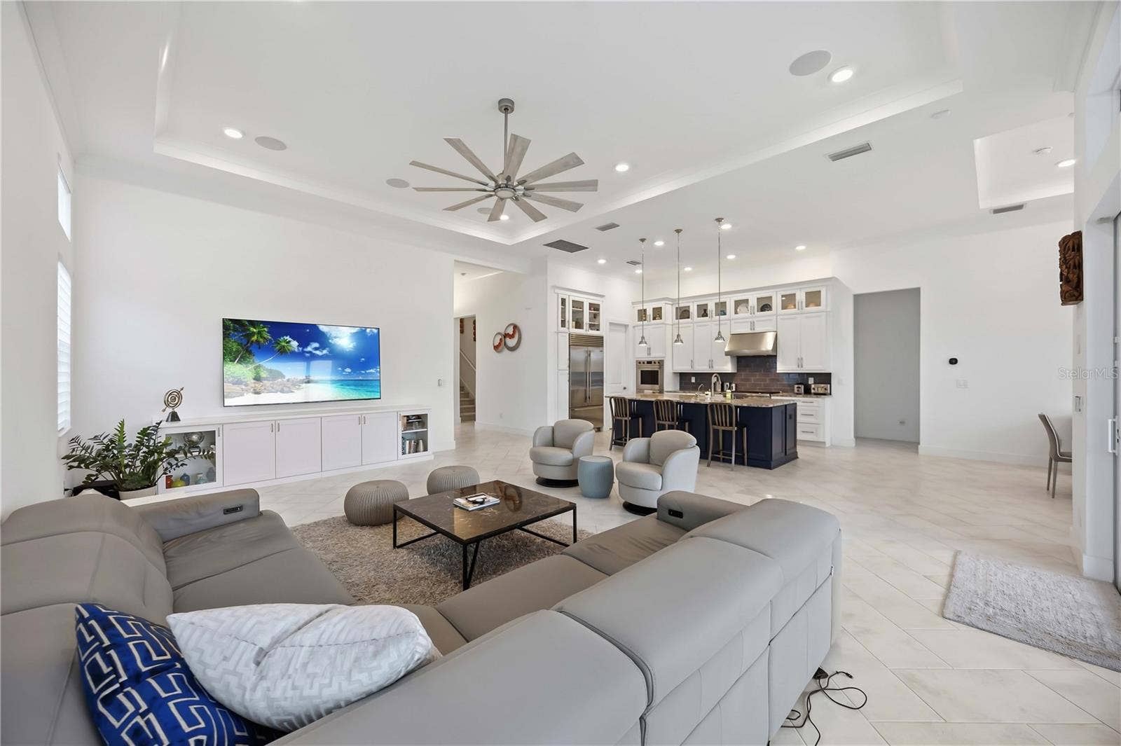 8110 REDONDA LOOP, Bradenton, FL 34202
