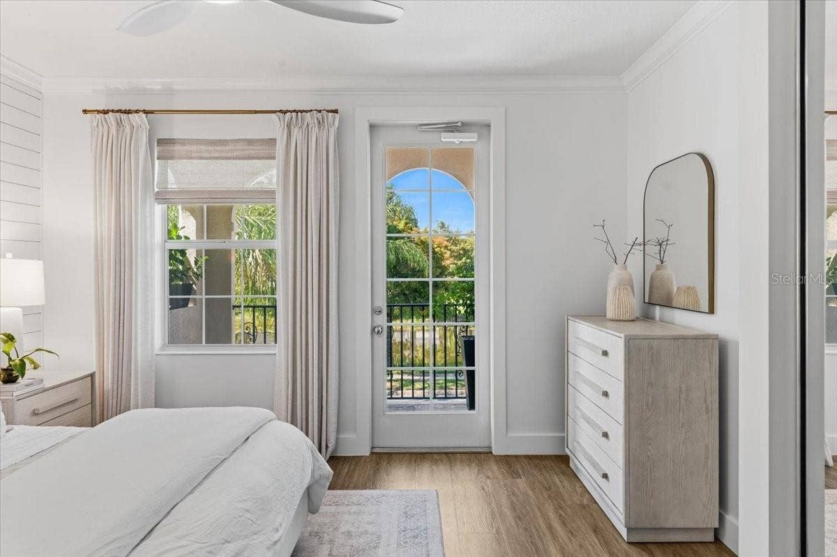 1523 NAPOLI DRIVE E, Sarasota, FL 34232