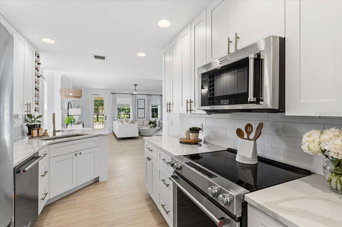 1523 NAPOLI DRIVE E, Sarasota, FL 34232