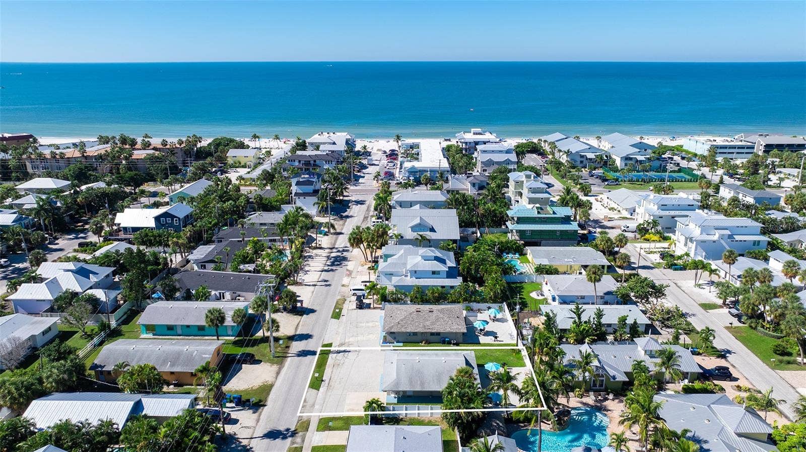 212 66TH STREET, Holmes Beach, FL 34217