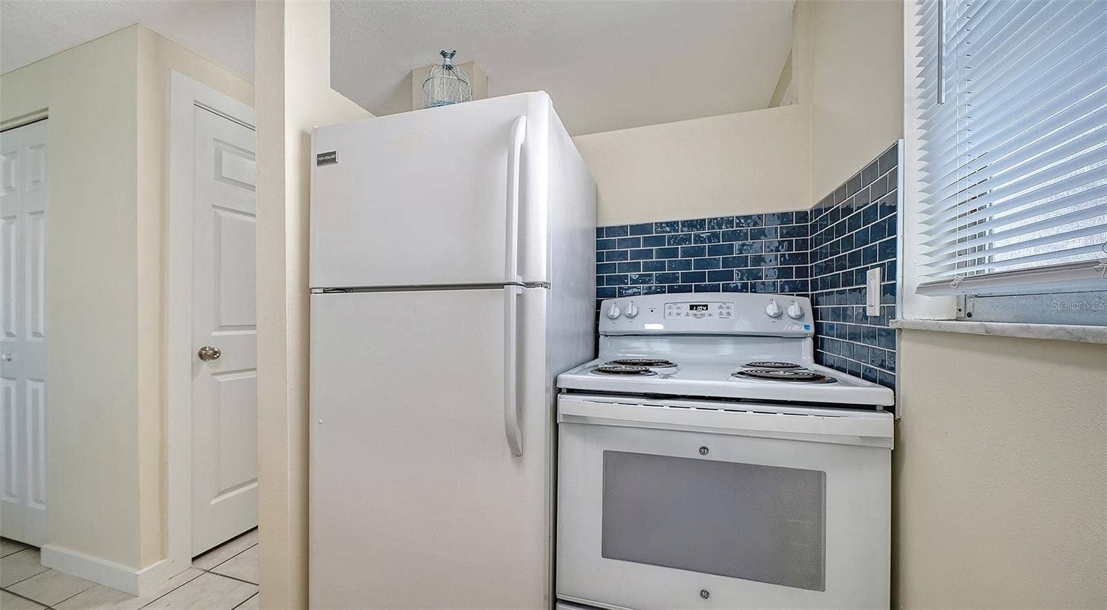 212 66TH STREET, Holmes Beach, FL 34217