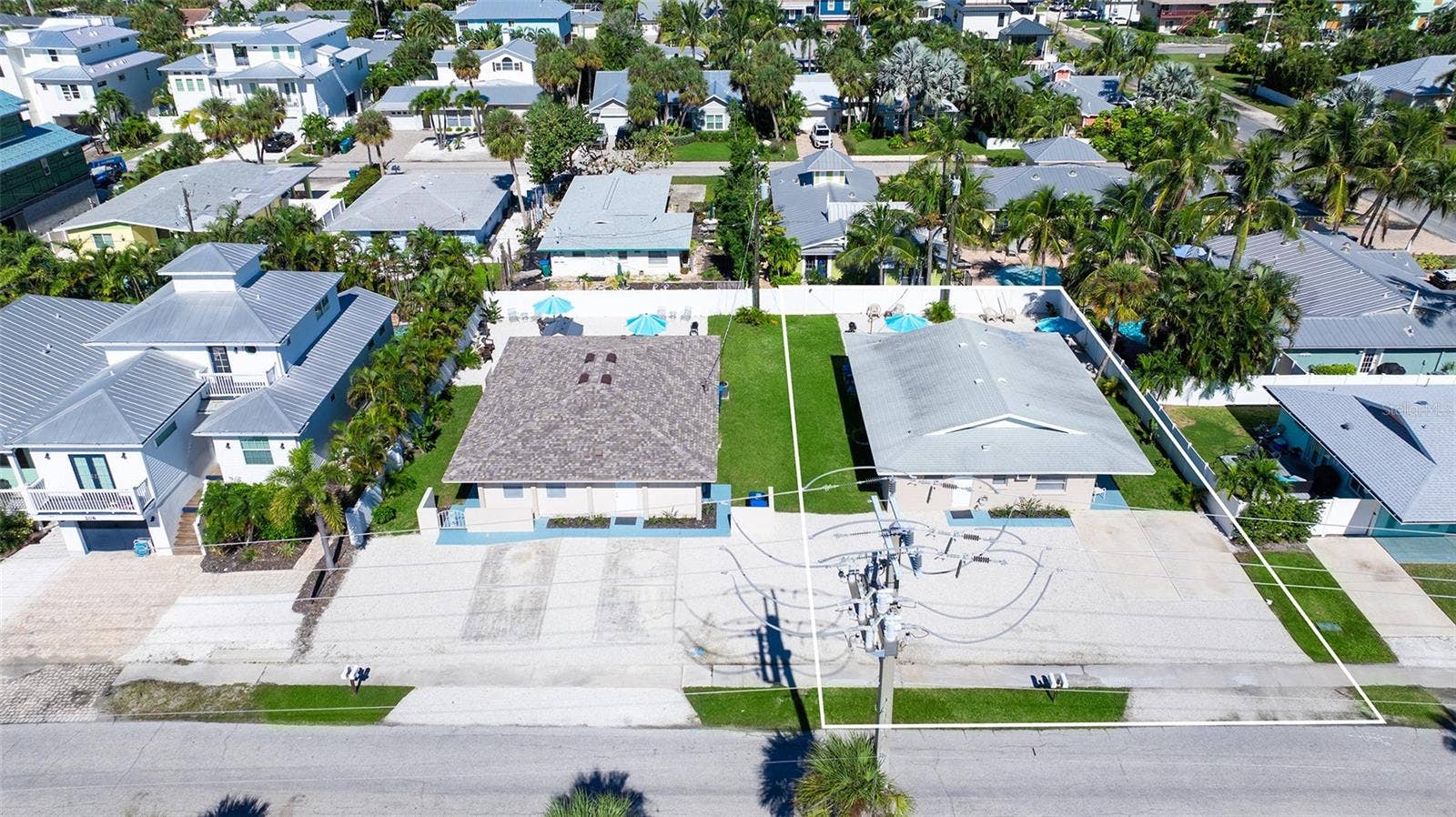 212 66TH STREET, Holmes Beach, FL 34217