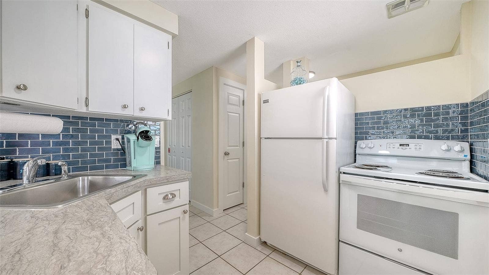 212 66TH STREET, Holmes Beach, FL 34217
