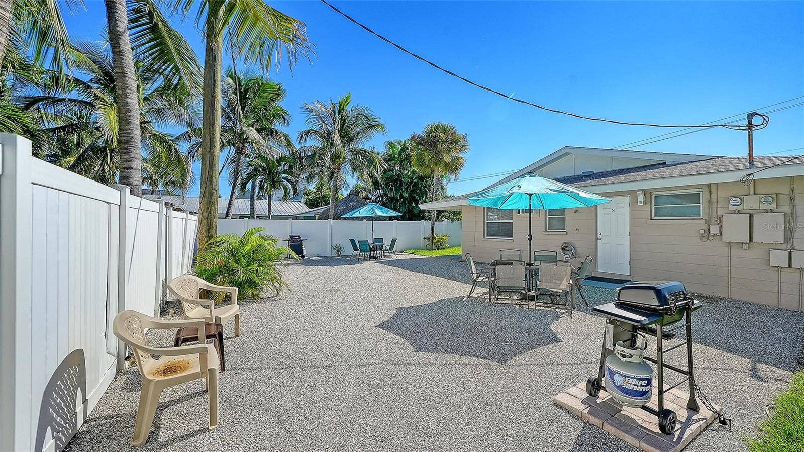 212 66TH STREET, Holmes Beach, FL 34217