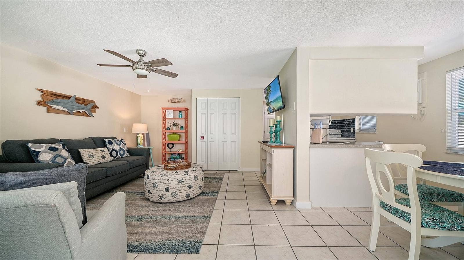 212 66TH STREET, Holmes Beach, FL 34217