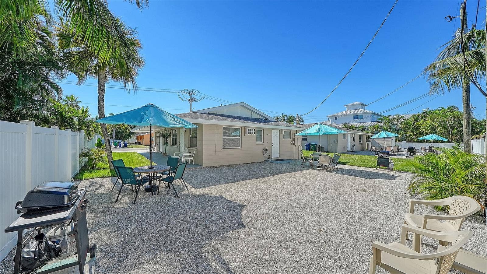 212 66TH STREET, Holmes Beach, FL 34217