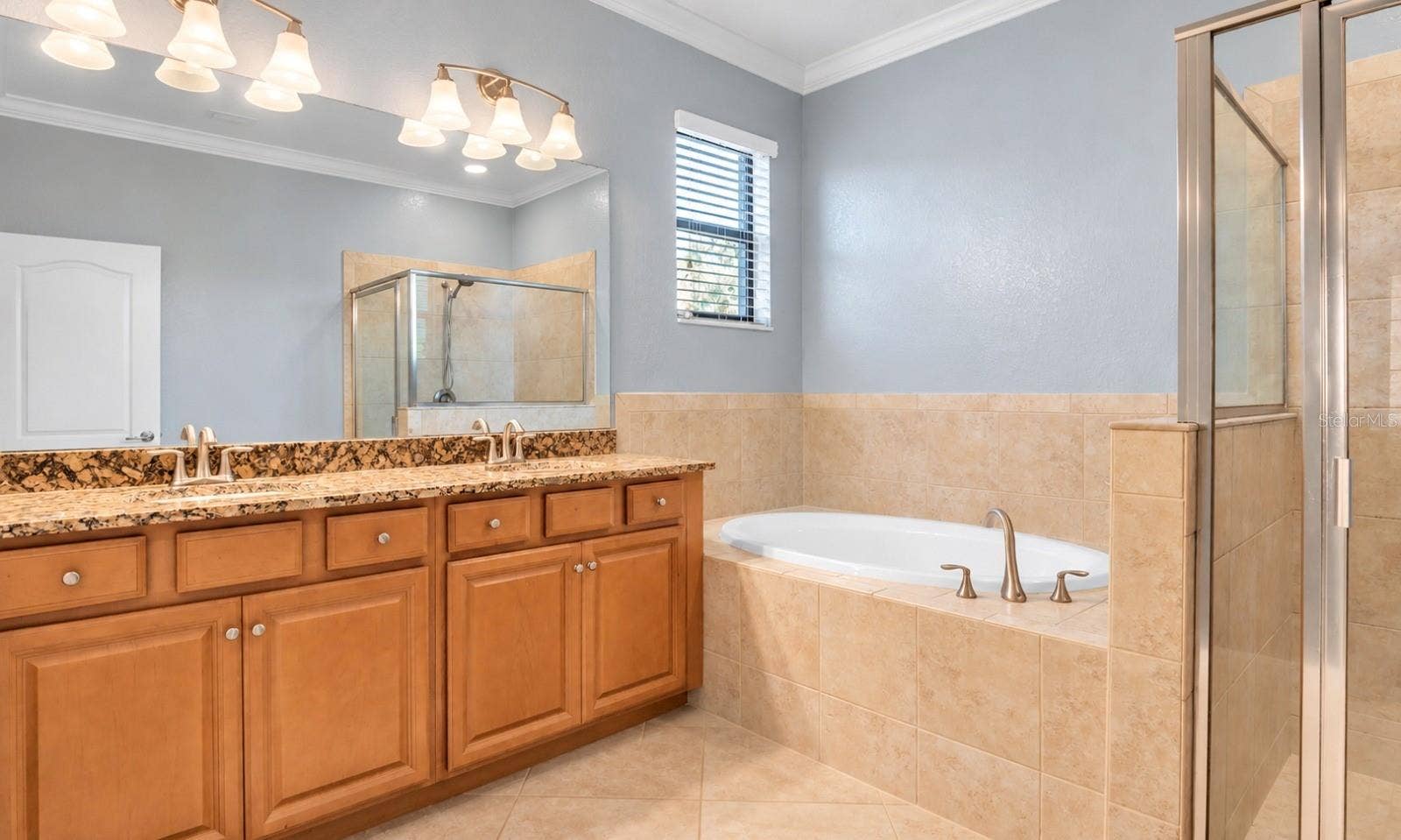 3504 SAVANNA PALMS COURT, Bradenton, FL 34211 MASTER SUIT BATH!