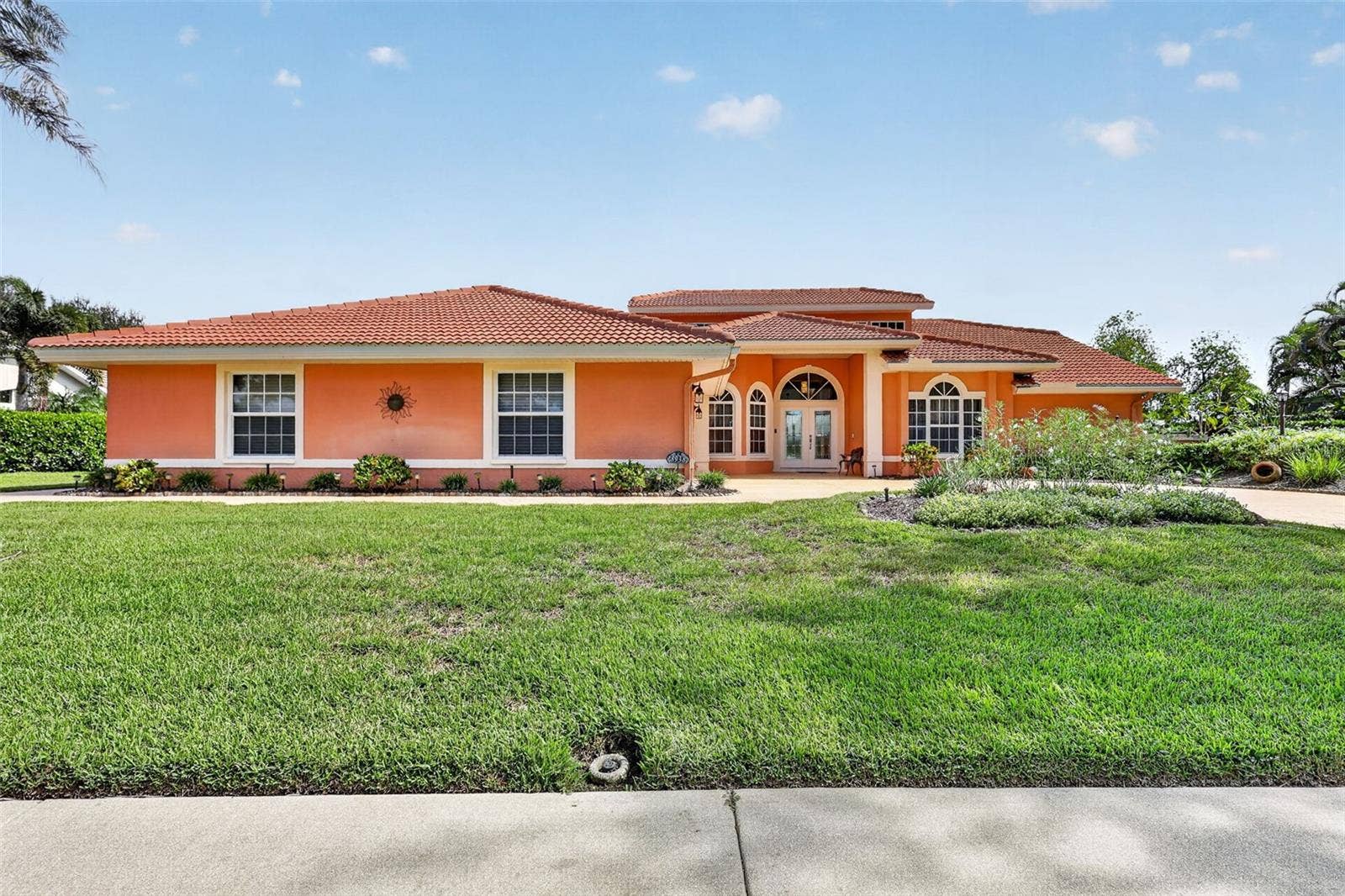 8938 WILD DUNES DRIVE, Sarasota, FL 34241