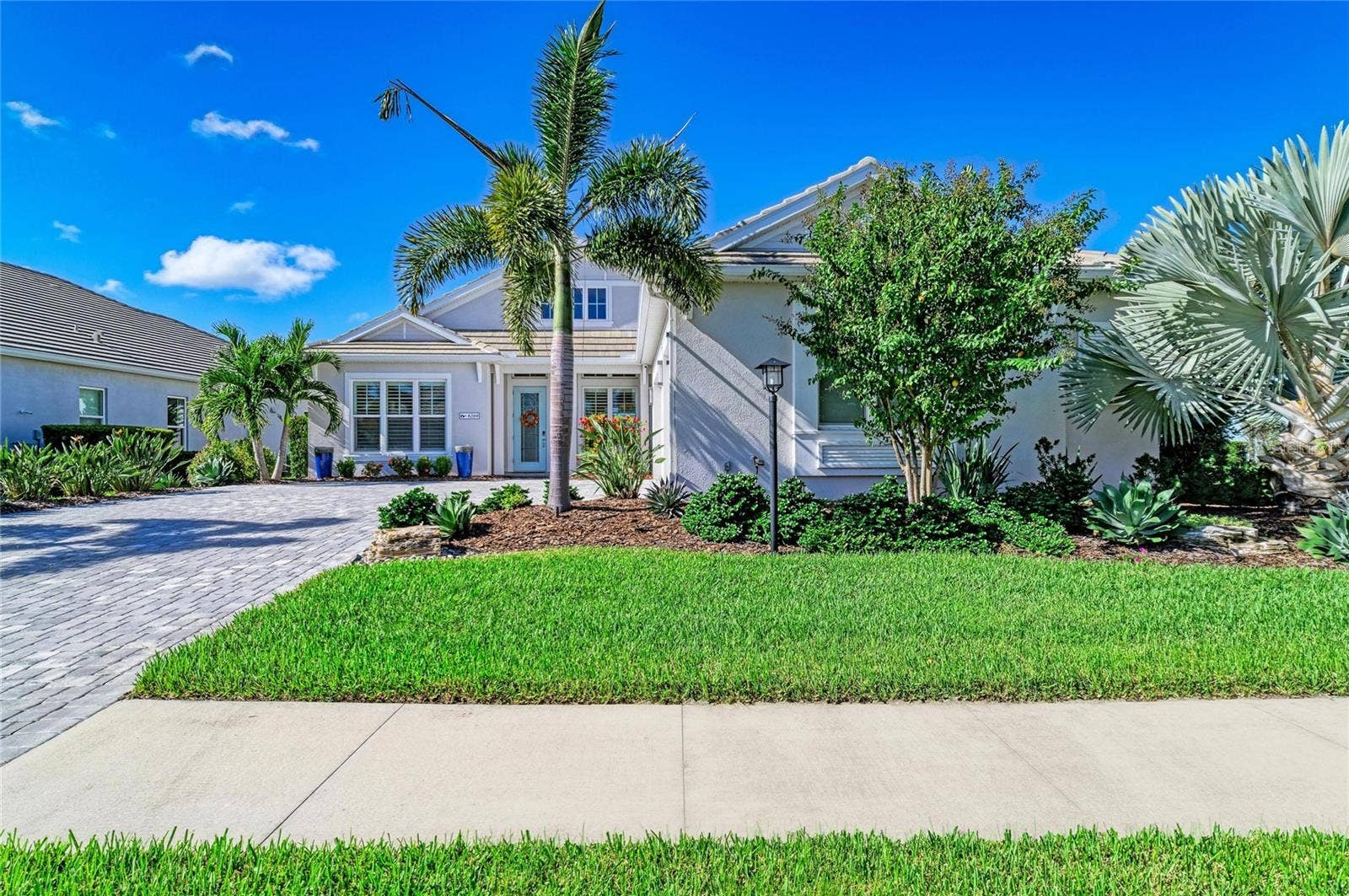8269 GRANDE SHORES DRIVE, Sarasota, FL 34240