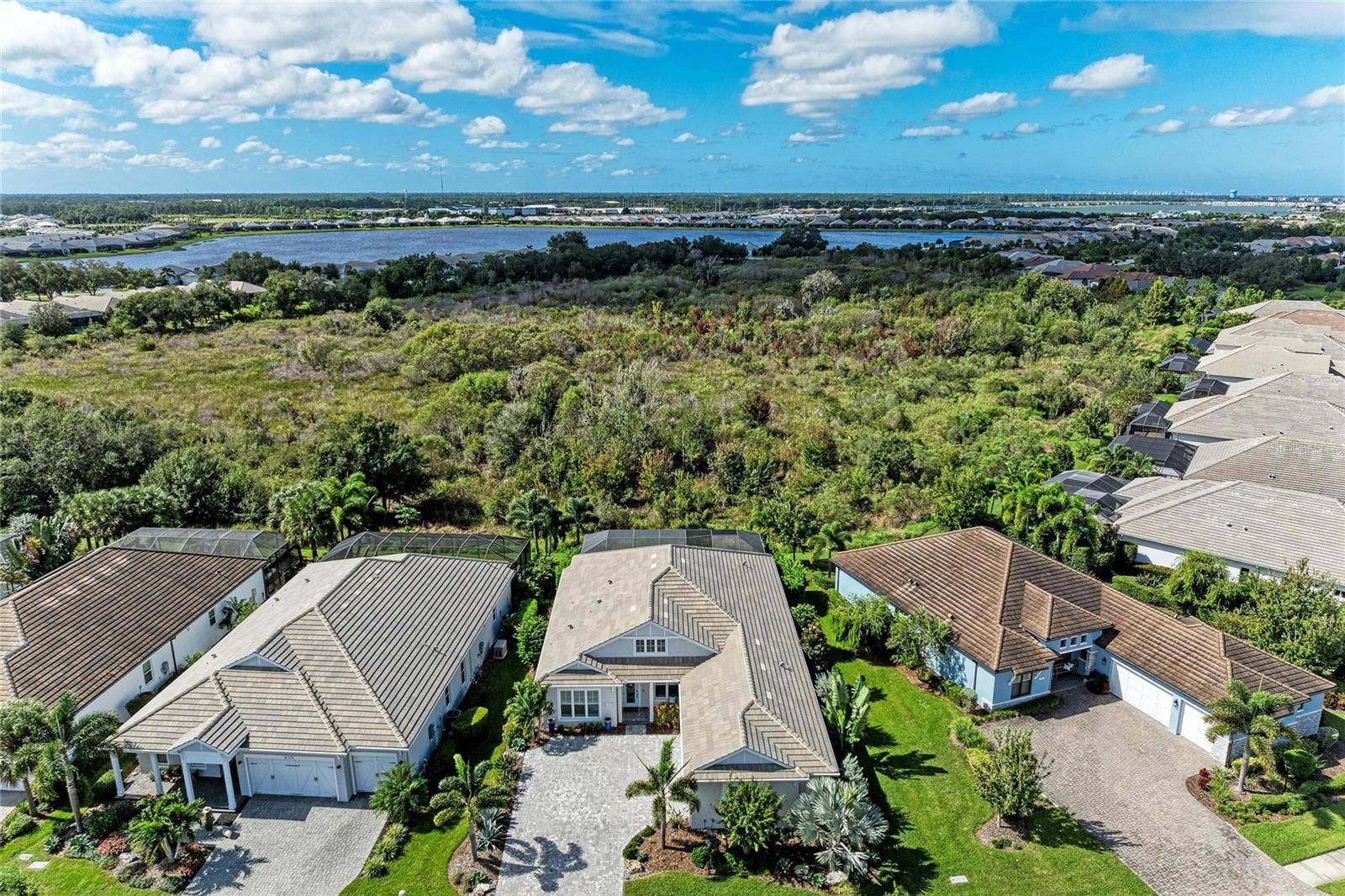 8269 GRANDE SHORES DRIVE, Sarasota, FL 34240