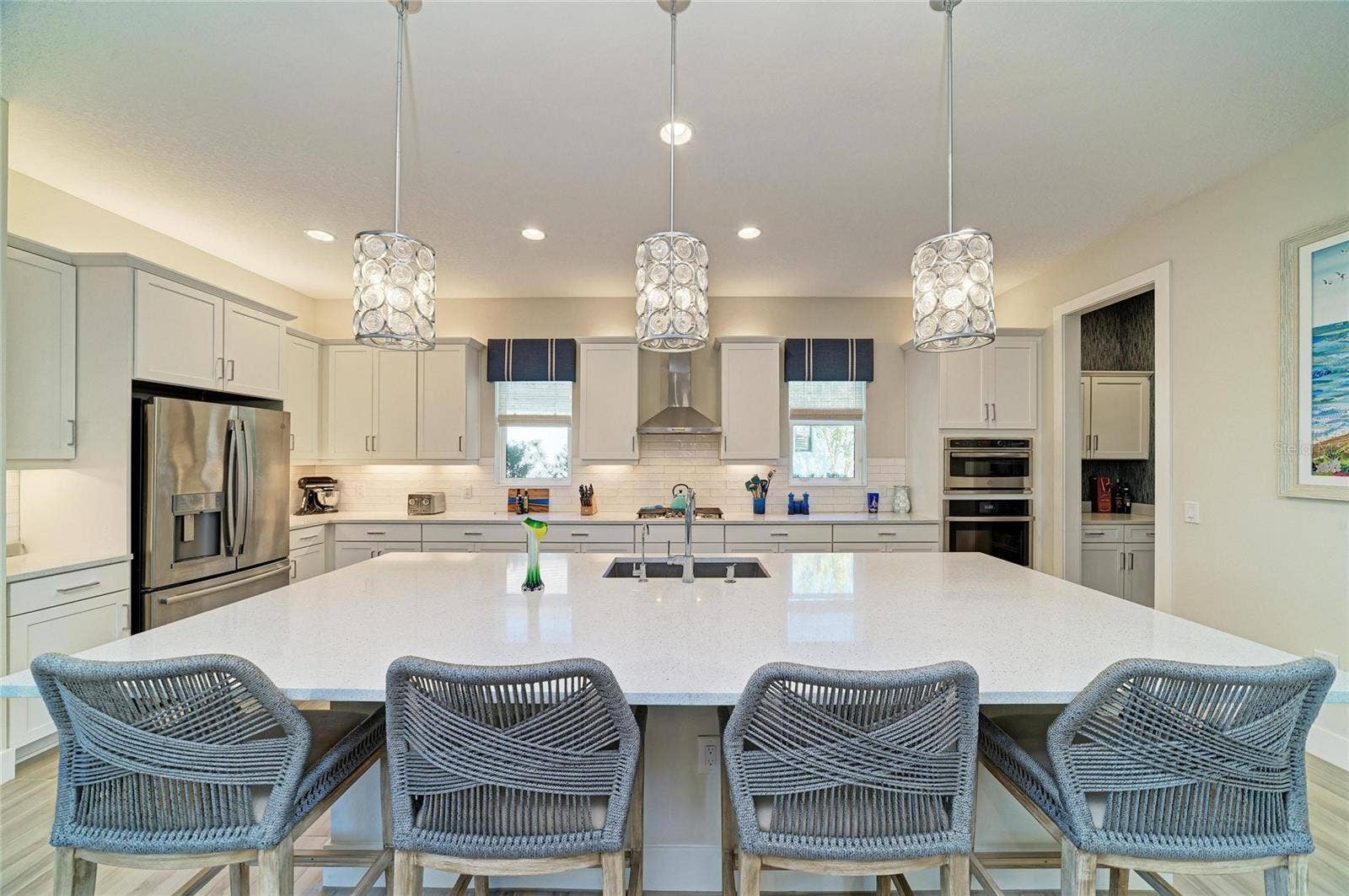 8269 GRANDE SHORES DRIVE, Sarasota, FL 34240
