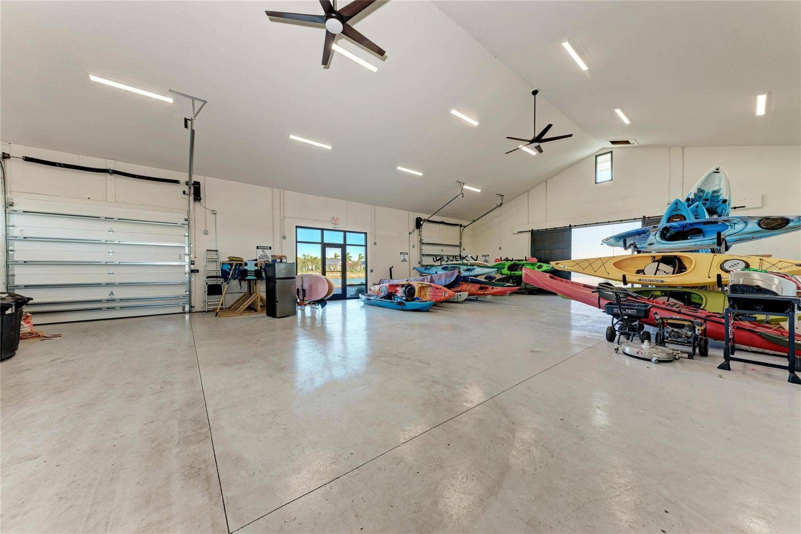 8269 GRANDE SHORES DRIVE, Sarasota, FL 34240