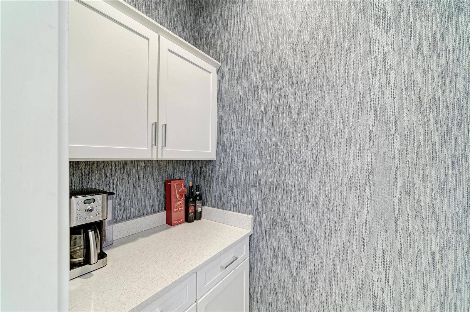 8269 GRANDE SHORES DRIVE, Sarasota, FL 34240