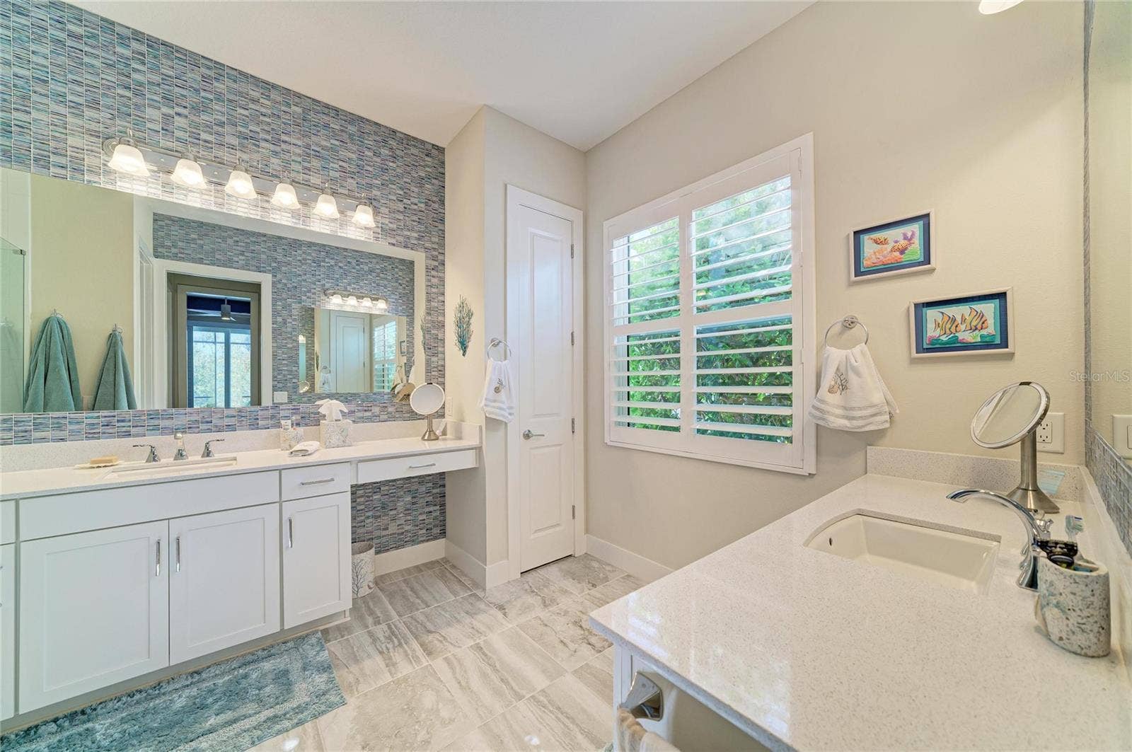 8269 GRANDE SHORES DRIVE, Sarasota, FL 34240