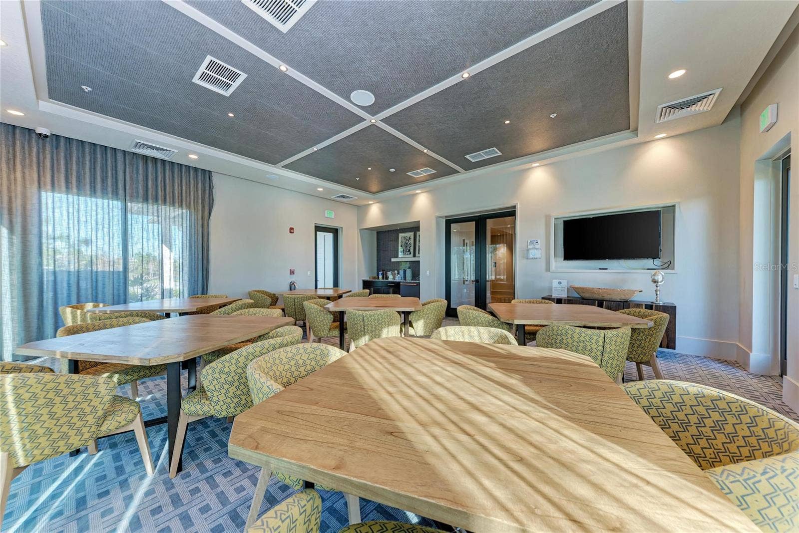 8269 GRANDE SHORES DRIVE, Sarasota, FL 34240