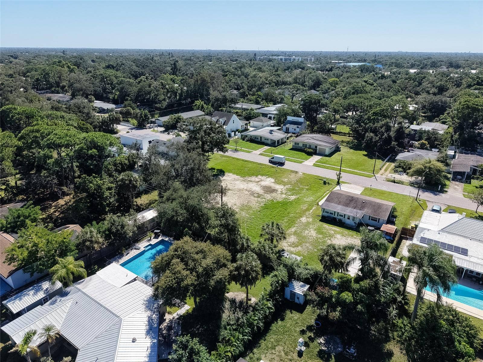 2555 WOOD STREET, Sarasota, FL 34237 2555 WOOD STREET, Sarasota, FL 34237