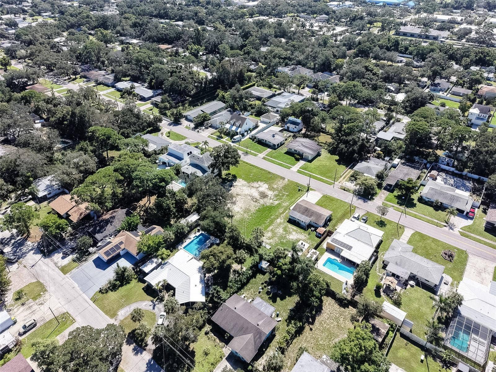 2555 WOOD STREET, Sarasota, FL 34237 2555 WOOD STREET, Sarasota, FL 34237
