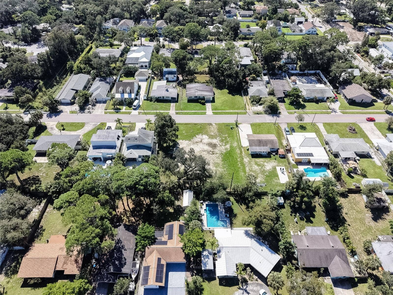 2555 WOOD STREET, Sarasota, FL 34237 2555 WOOD STREET, Sarasota, FL 34237