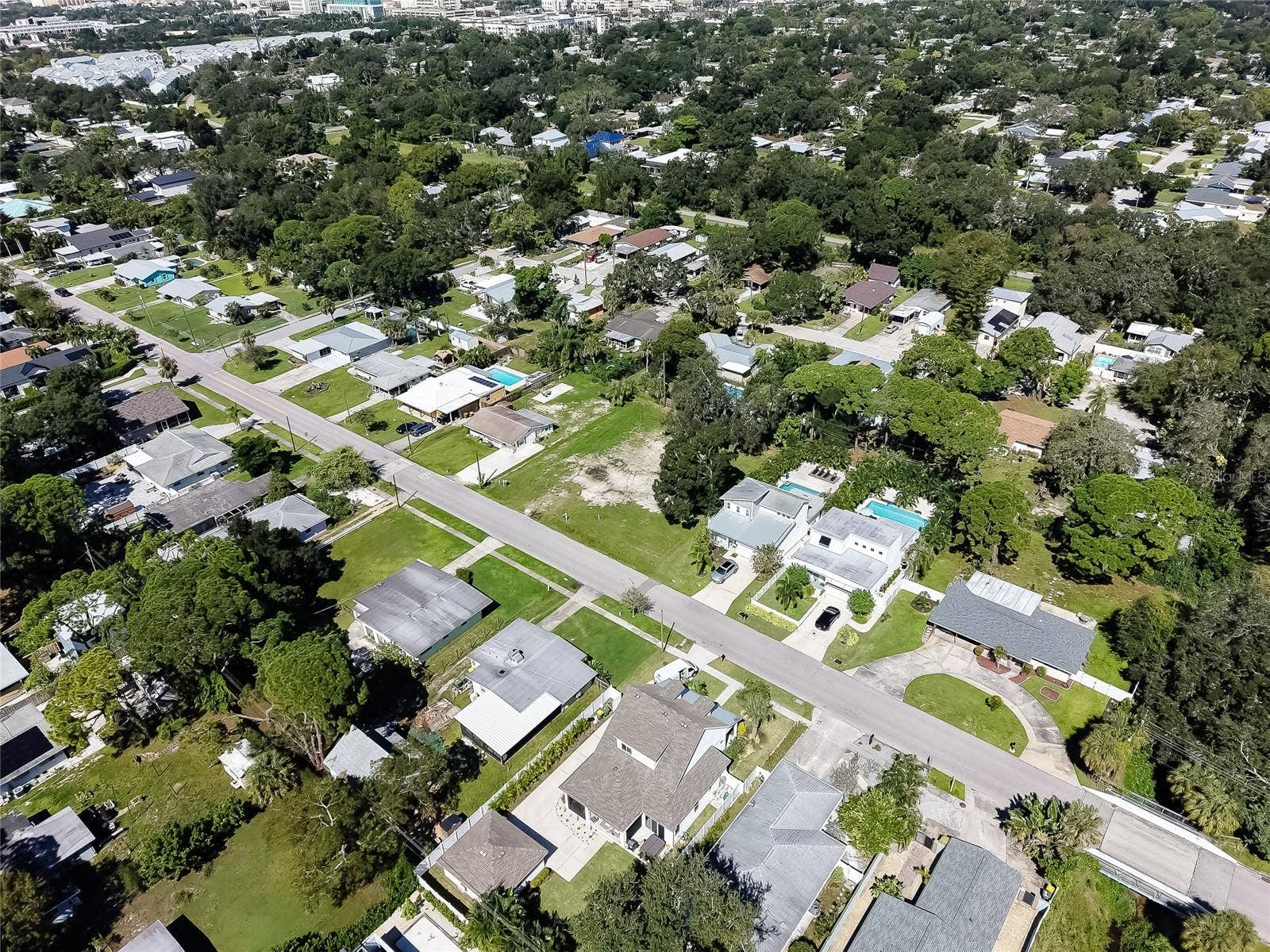 2555 WOOD STREET, Sarasota, FL 34237 2555 WOOD STREET, Sarasota, FL 34237