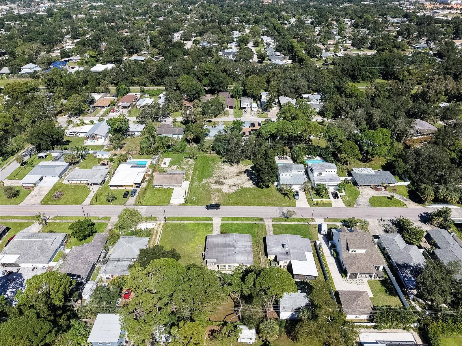 2555 WOOD STREET, Sarasota, FL 34237 2555 WOOD STREET, Sarasota, FL 34237