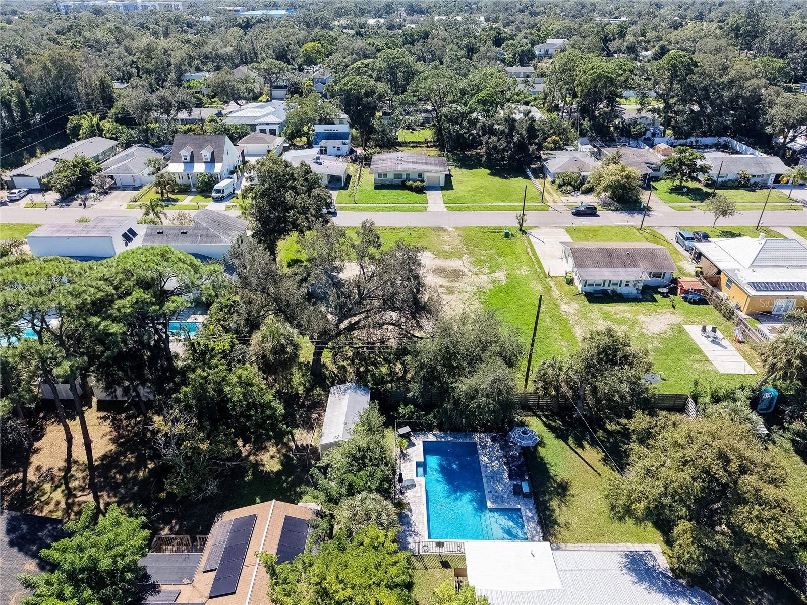 2555 WOOD STREET, Sarasota, FL 34237 2555 WOOD STREET, Sarasota, FL 34237