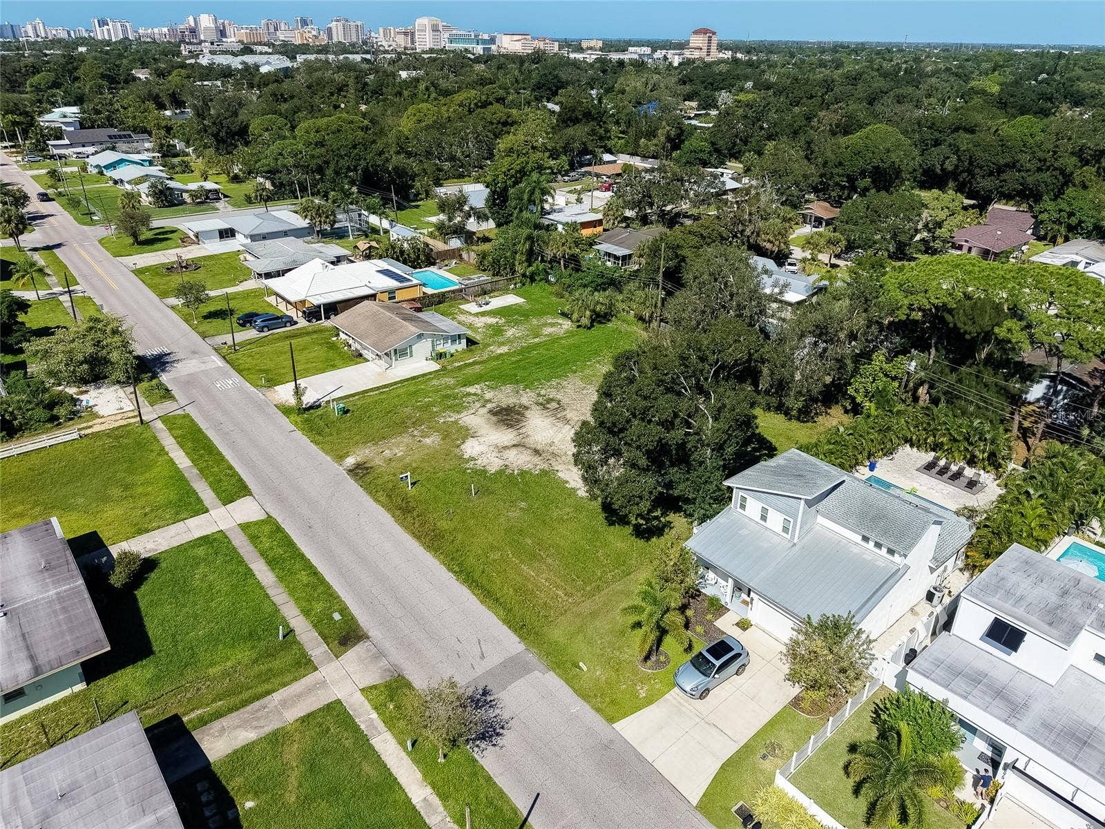 2555 WOOD STREET, Sarasota, FL 34237 2555 WOOD STREET, Sarasota, FL 34237