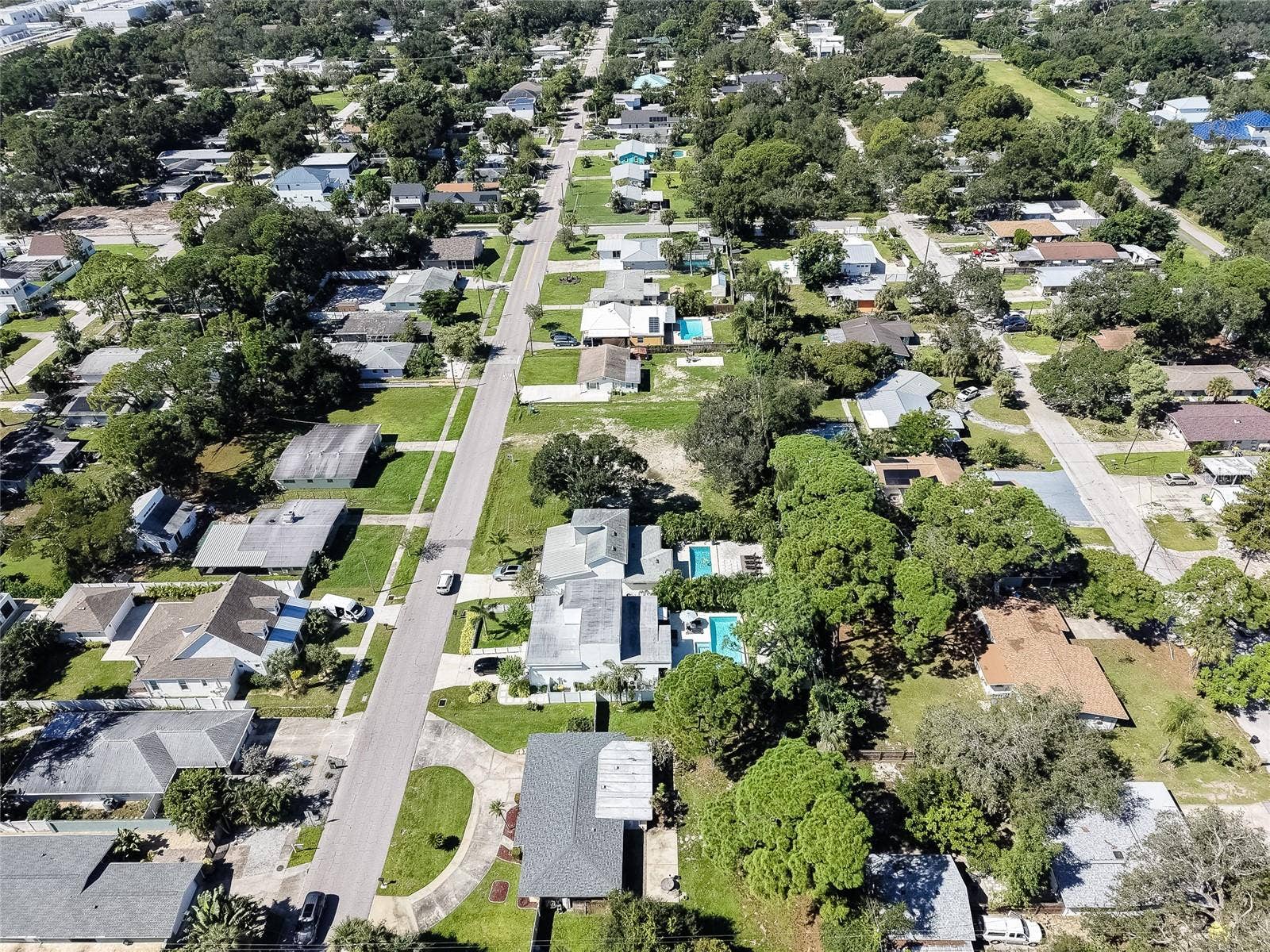 2555 WOOD STREET, Sarasota, FL 34237 2555 WOOD STREET, Sarasota, FL 34237