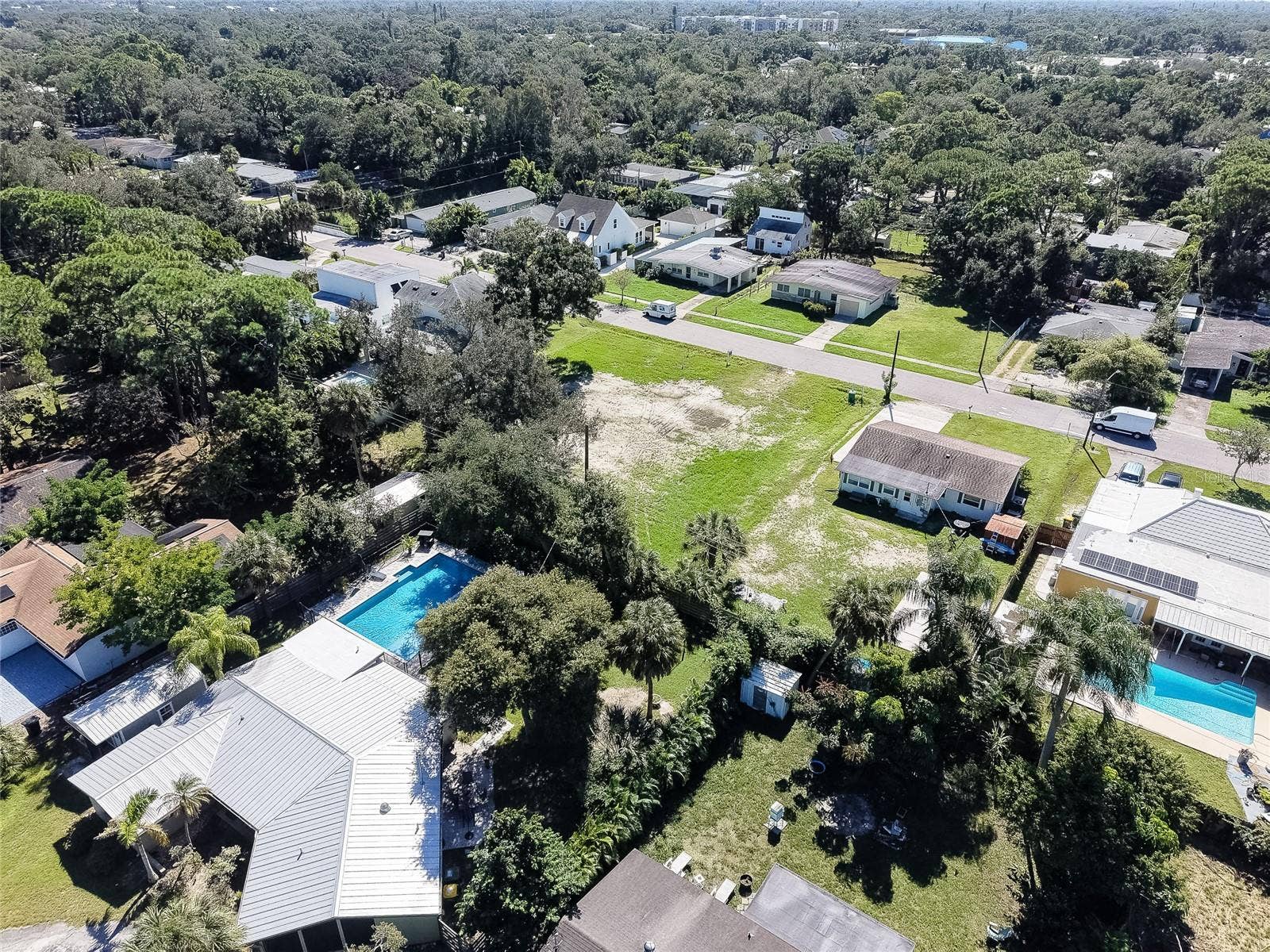 2555 WOOD STREET, Sarasota, FL 34237 2555 WOOD STREET, Sarasota, FL 34237