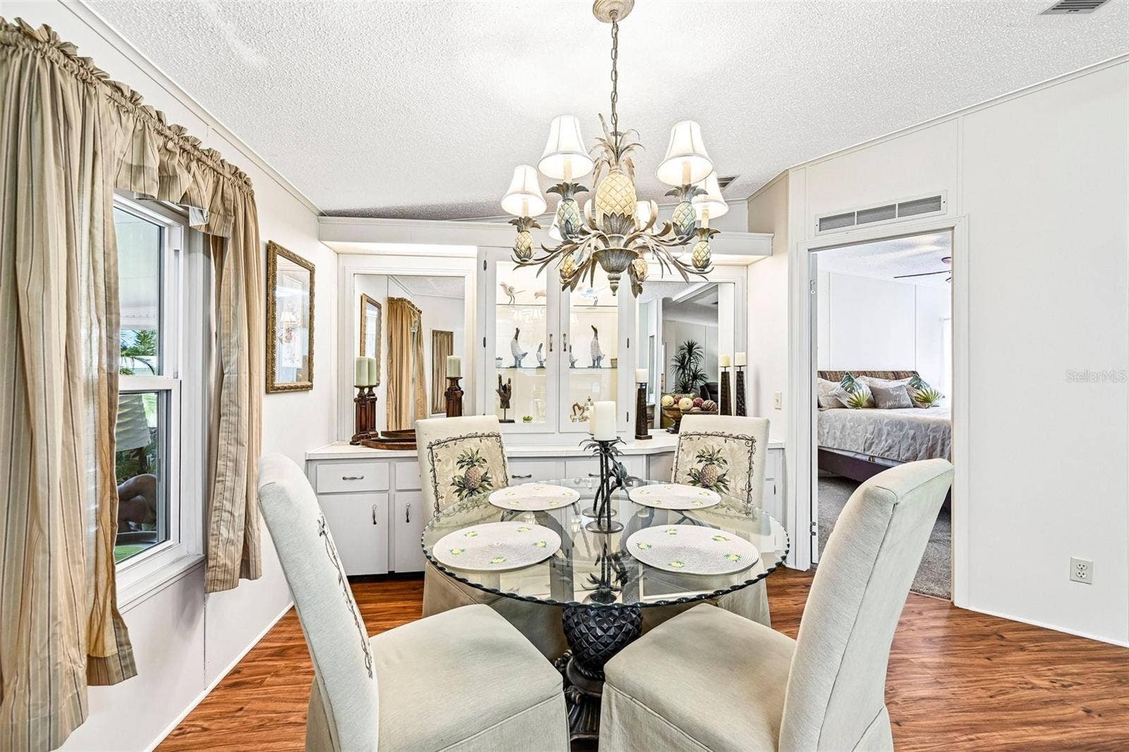 8510 COUNTESS AVENUE CIRCLE, Palmetto, FL 34221 Dining Area