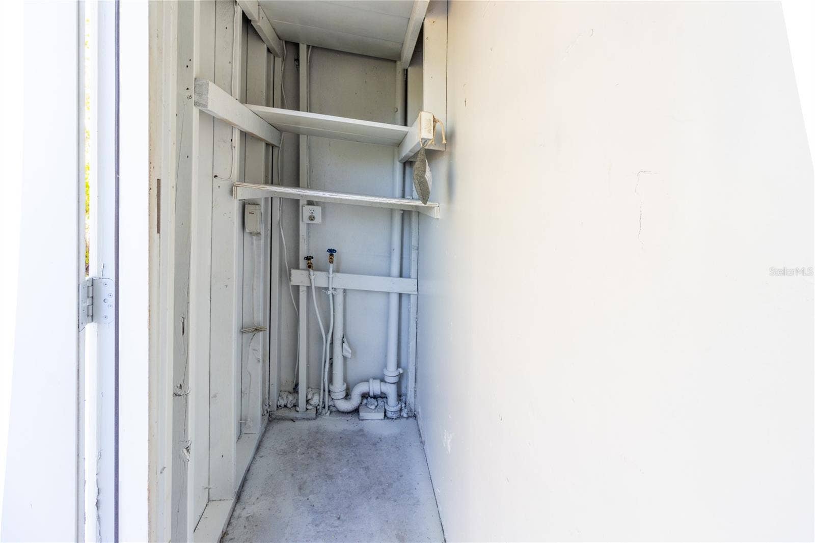 7013 BRENTFORD ROAD, Sarasota, FL 34241 7013 BRENTFORD ROAD, Sarasota, FL 34241