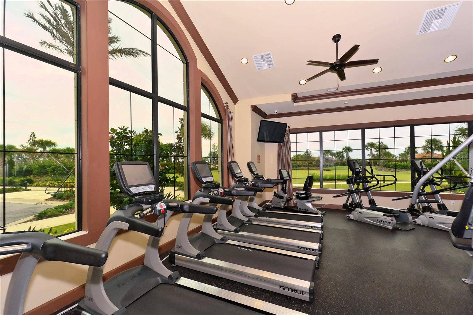 4740 BENITO COURT, Bradenton, FL 34211 4740 BENITO COURT, Bradenton, FL 34211