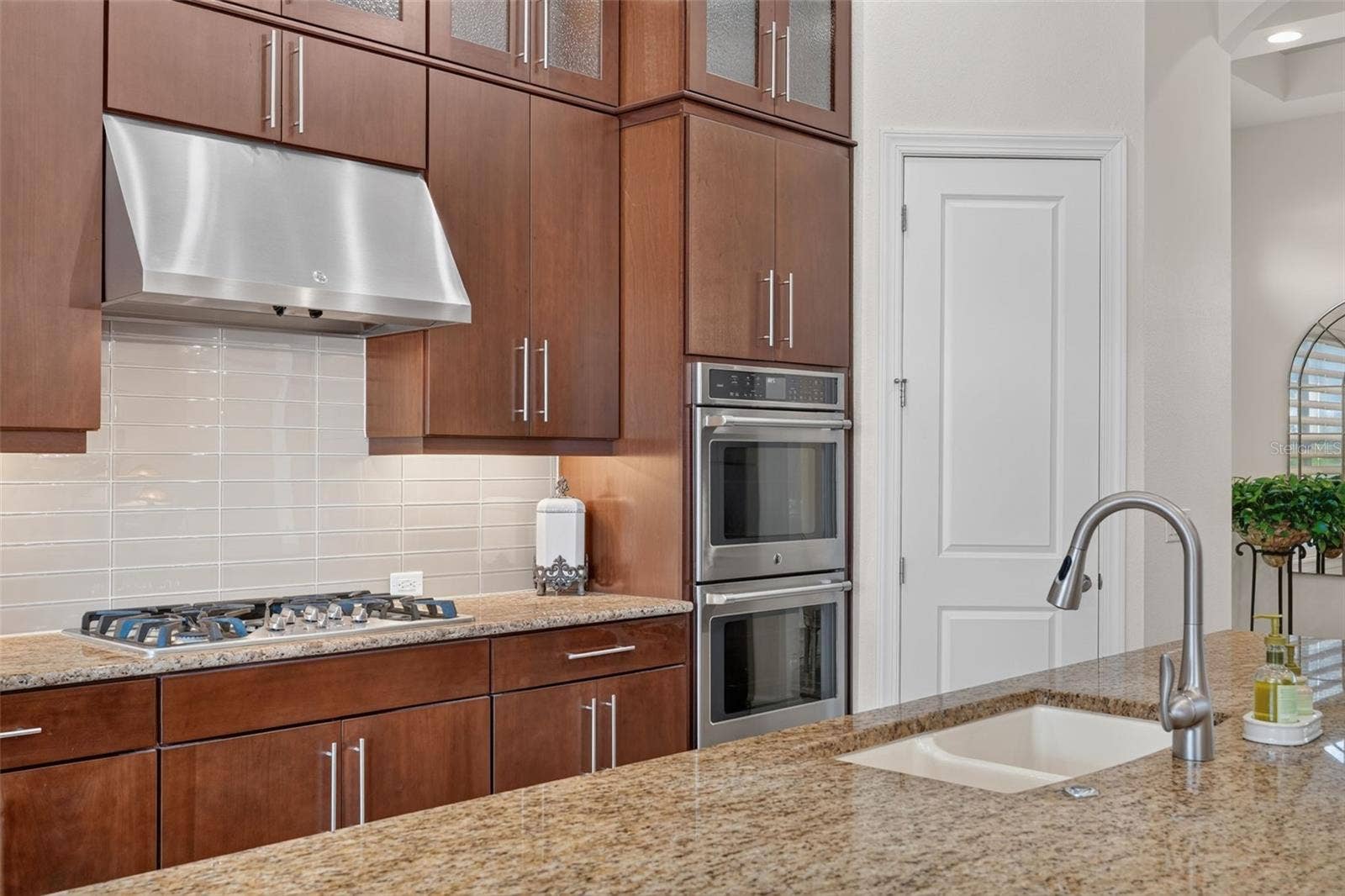 4740 BENITO COURT, Bradenton, FL 34211 4740 BENITO COURT, Bradenton, FL 34211