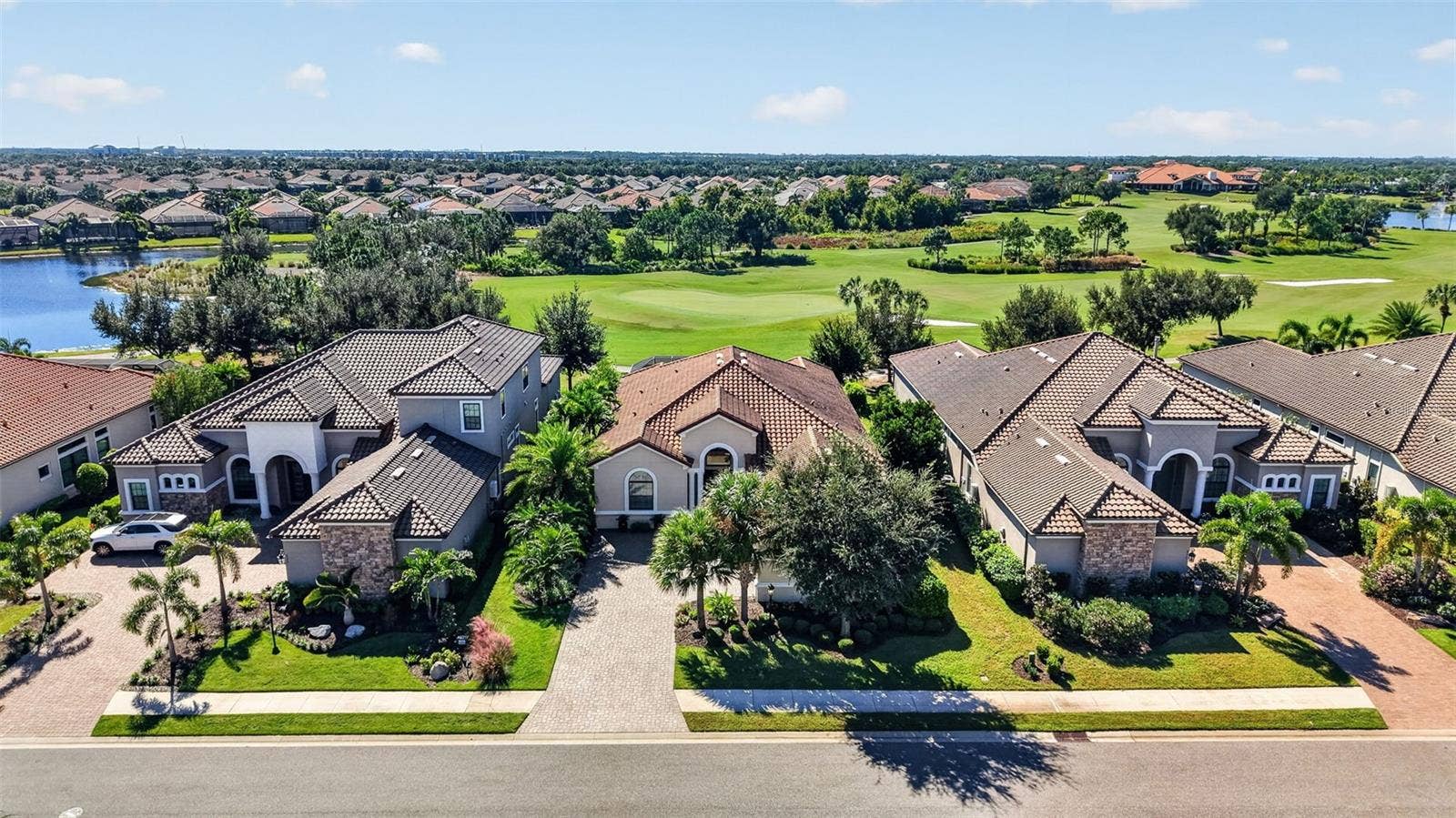 4740 BENITO COURT, Bradenton, FL 34211 4740 BENITO COURT, Bradenton, FL 34211