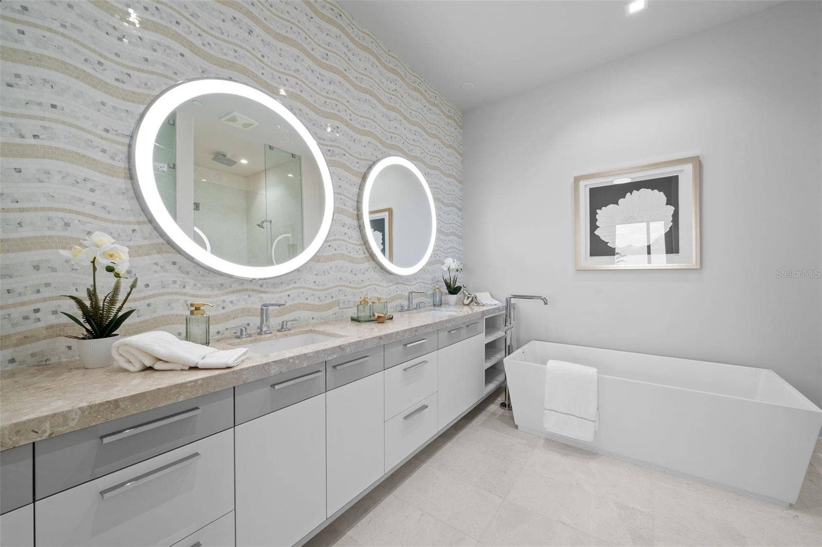 1591 GULF OF MEXICO DRIVE, #515, Longboat Key, FL 34228