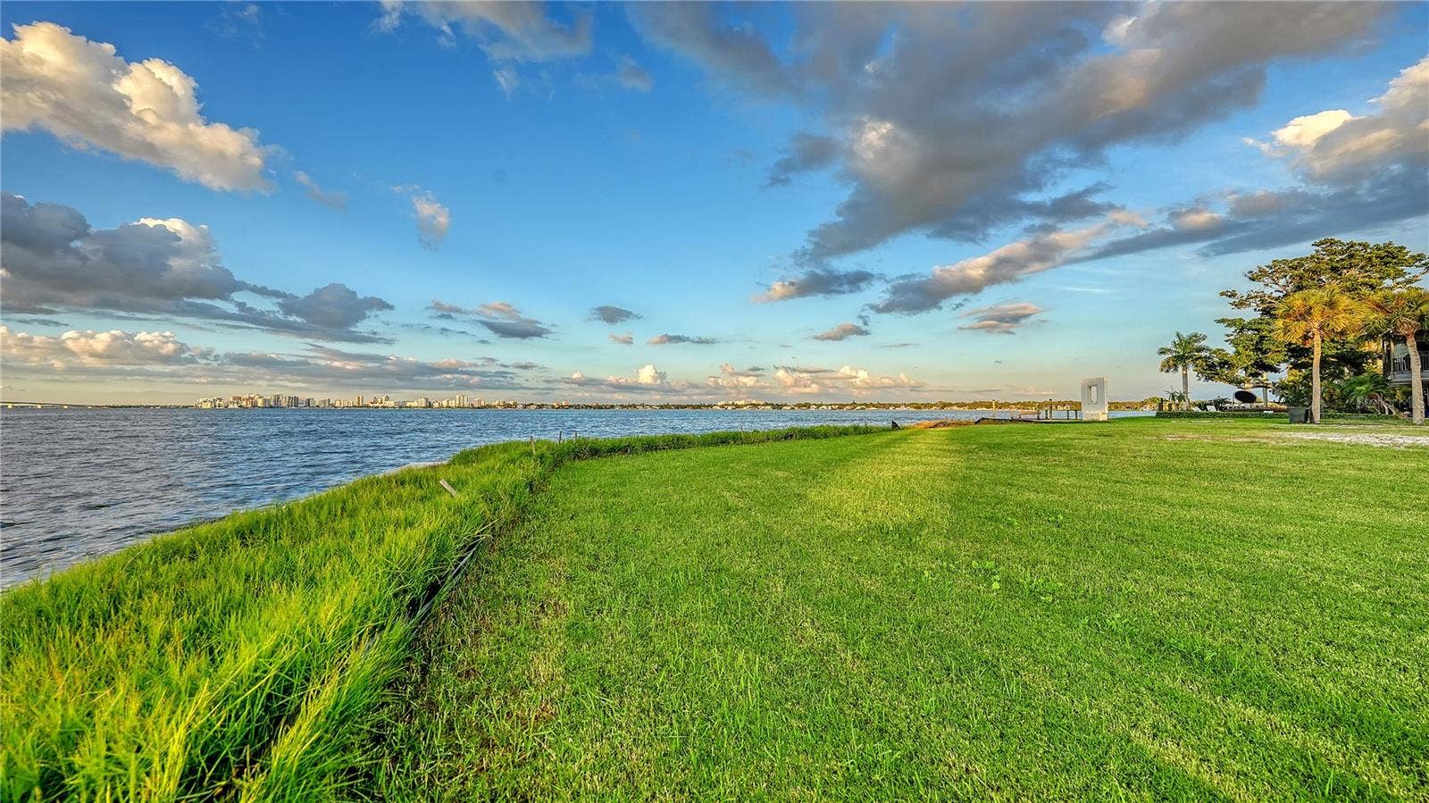 609 NORSOTA WAY, Sarasota, FL 34242 609 NORSOTA WAY, Sarasota, FL 34242