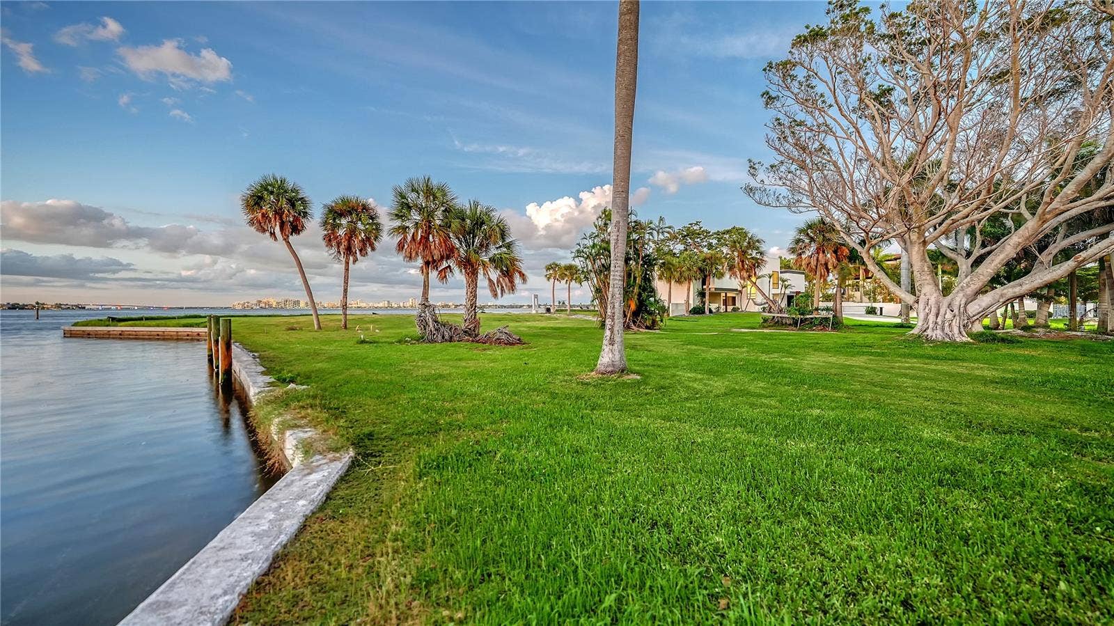 609 NORSOTA WAY, Sarasota, FL 34242 609 NORSOTA WAY, Sarasota, FL 34242